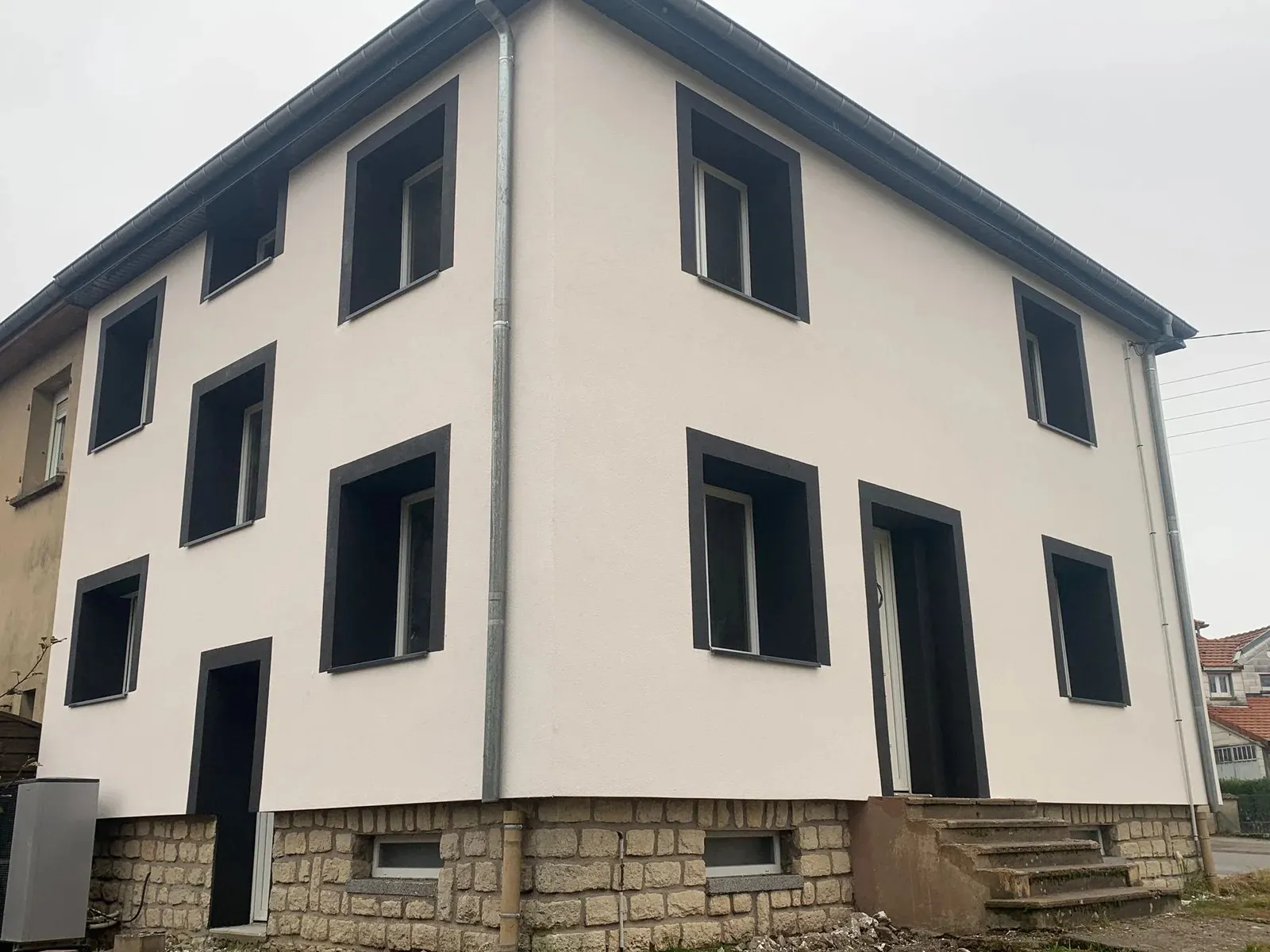 Peinture extérieure d'une maison réalisée par ZF Façade