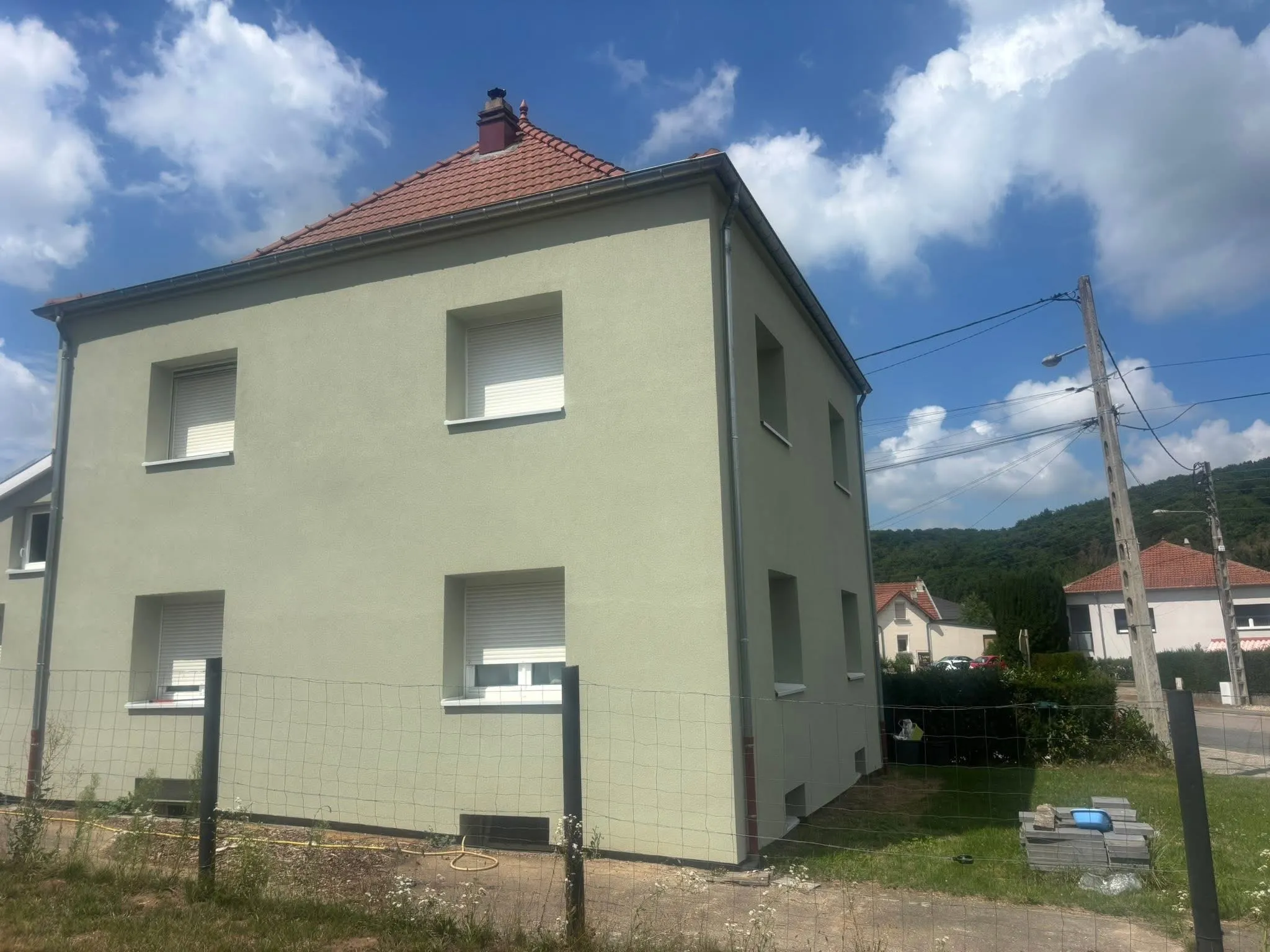 Chantier d'isolation thermique par l'extérieur réalisé par ZF Façade en Moselle — photo 33