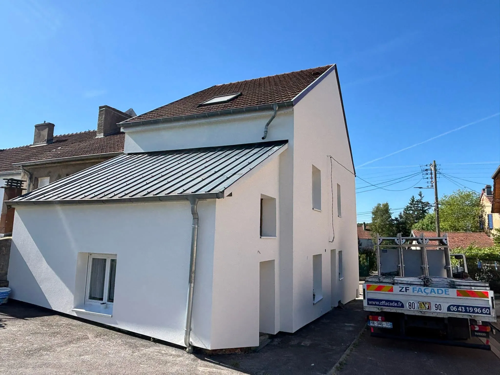 Chantier d'isolation thermique par l'extérieur réalisé par ZF Façade en Moselle — photo 38